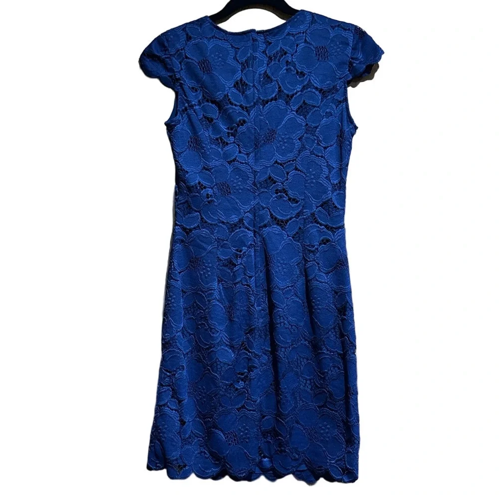 Lilly Pulitzer Dixie Lace Sheath Dress Blue Size 4 EUC Fully Lined Back Zip - Picture 2 of 4
